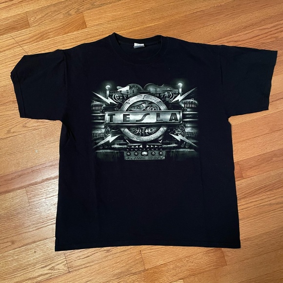 ❌SOLD❌Tesla Rock band tshirt 2009 concert tour - Picture 1 of 9